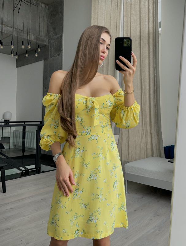 Жовта сукня-міні в квітковий принт